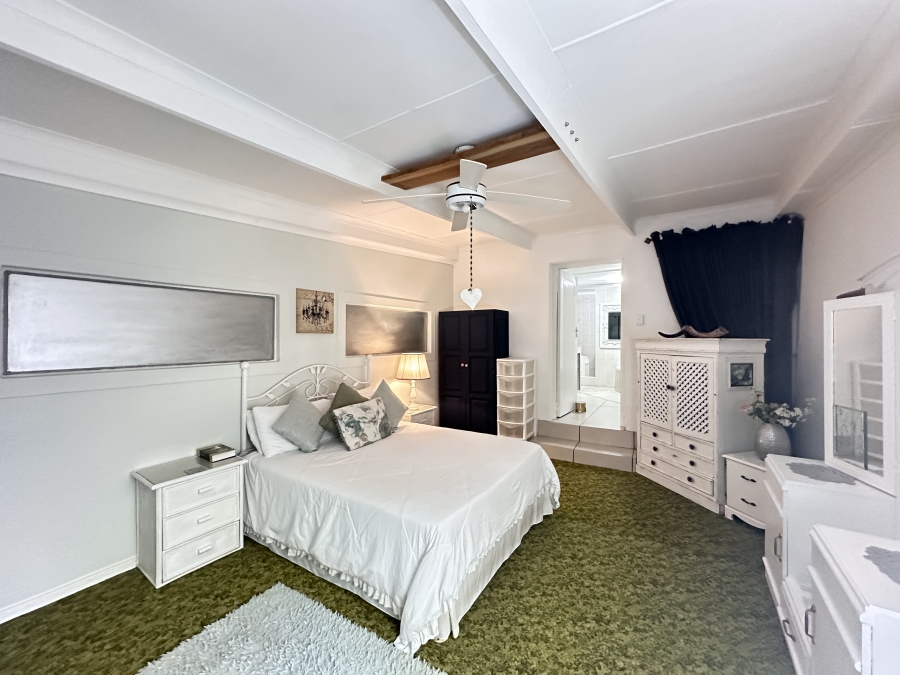 2 Bedroom Property for Sale in Stilbaai Oos Western Cape